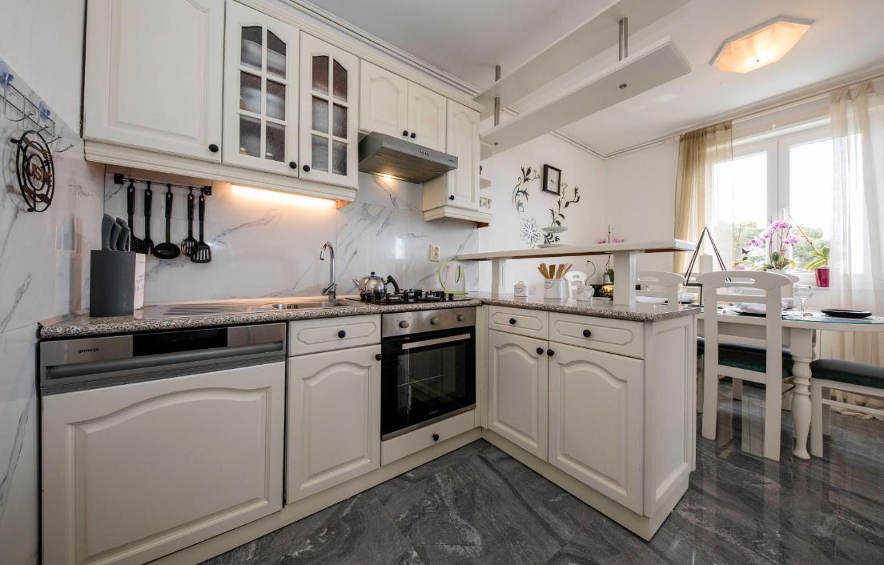 Apartment Dominik 2874 Palit Buitenkant foto